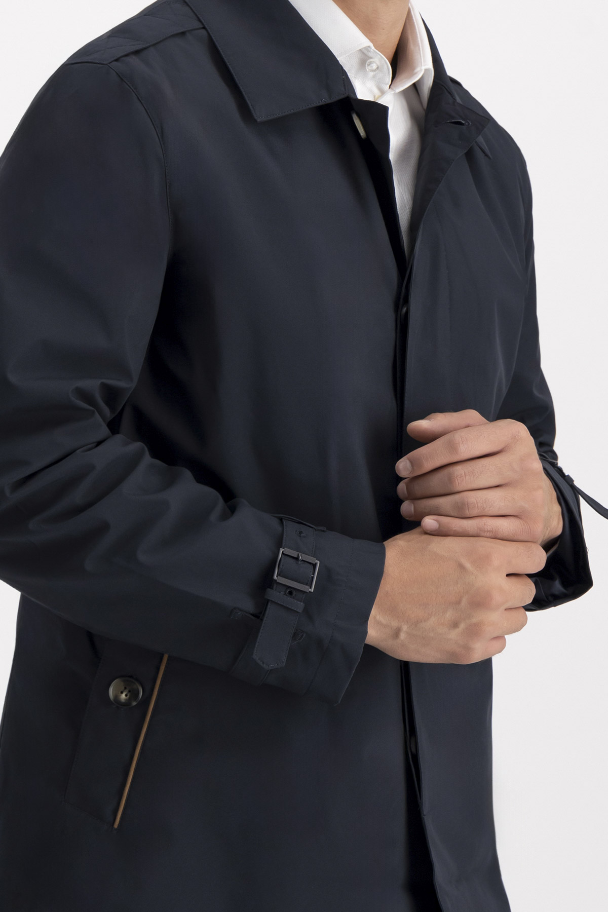Gabardina LIGHT JACKET Azul Marino Roberts Contemporary Fit