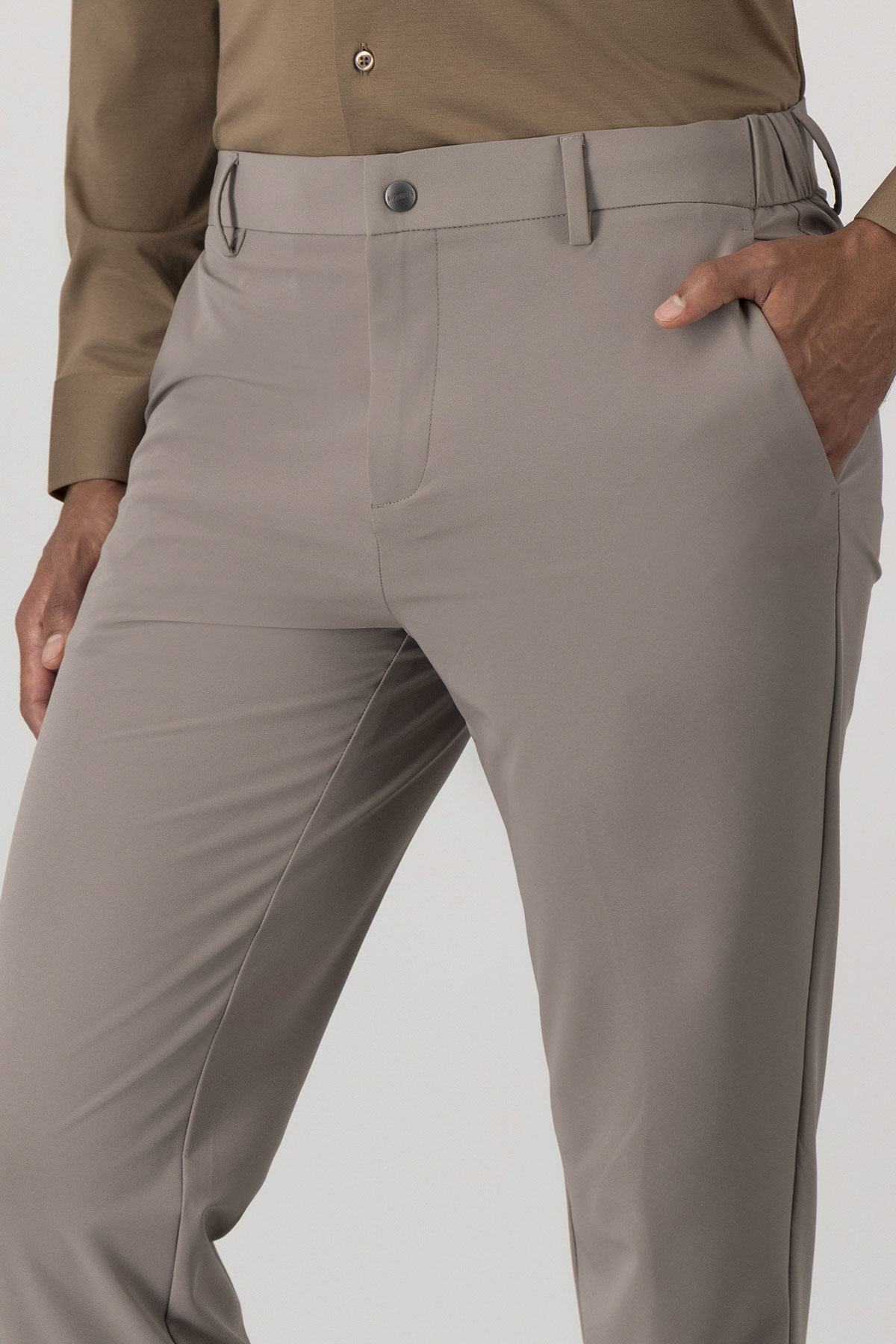 Pantalón Anatomic Technology Slim Fit image number 2