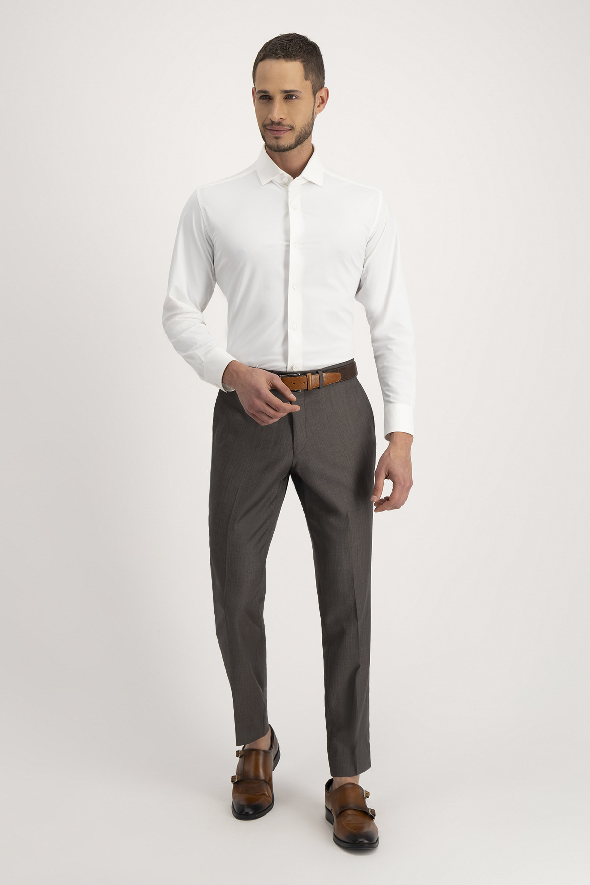 Pantalón Formal Roberts Slim Fit Café