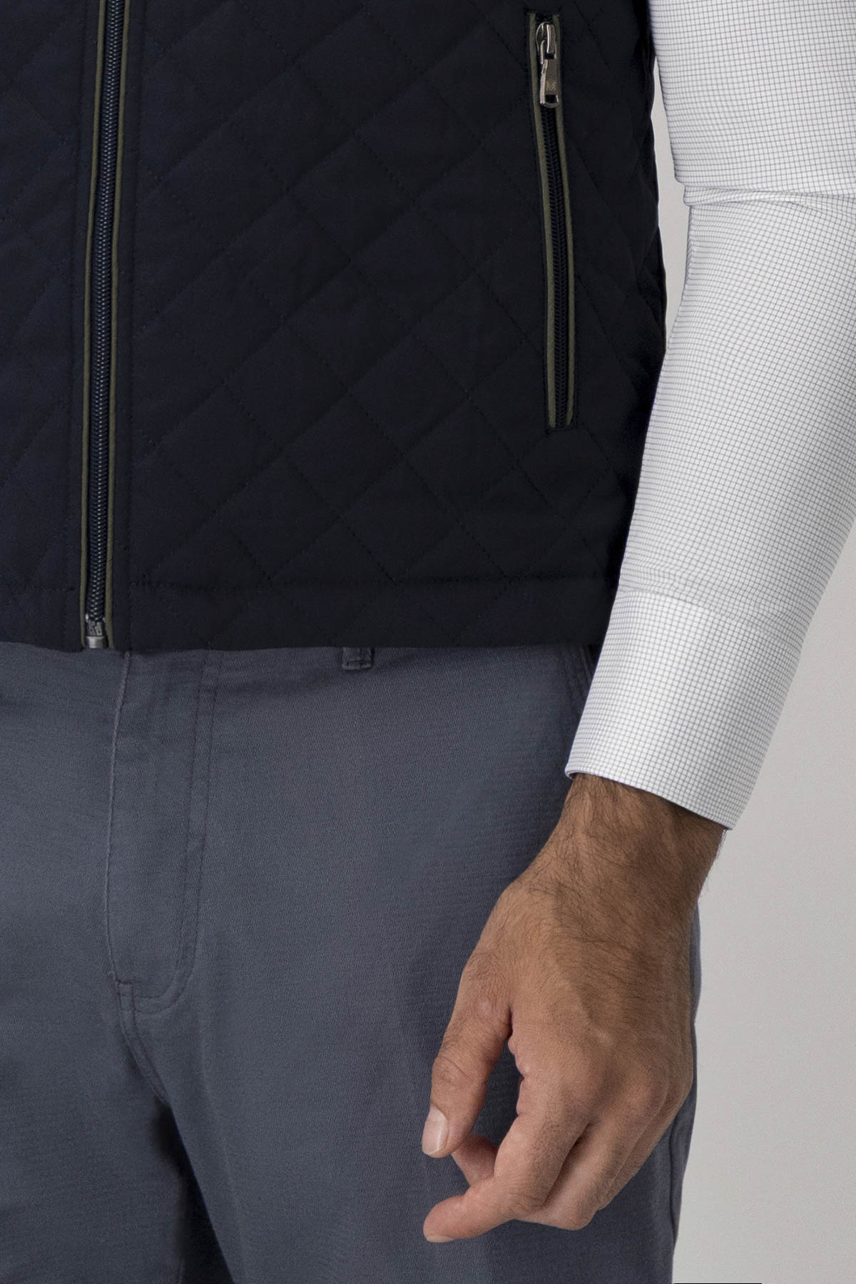 Chaleco Reversible Modern Fit image number 9